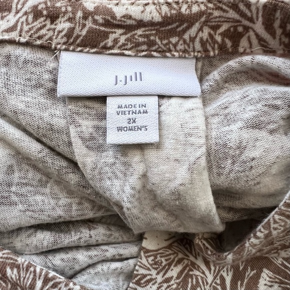 3/$25 💋 J. Jill Tan and Cream Floral Lace Women Tunic Top Size 2X - Picture 5 of 9